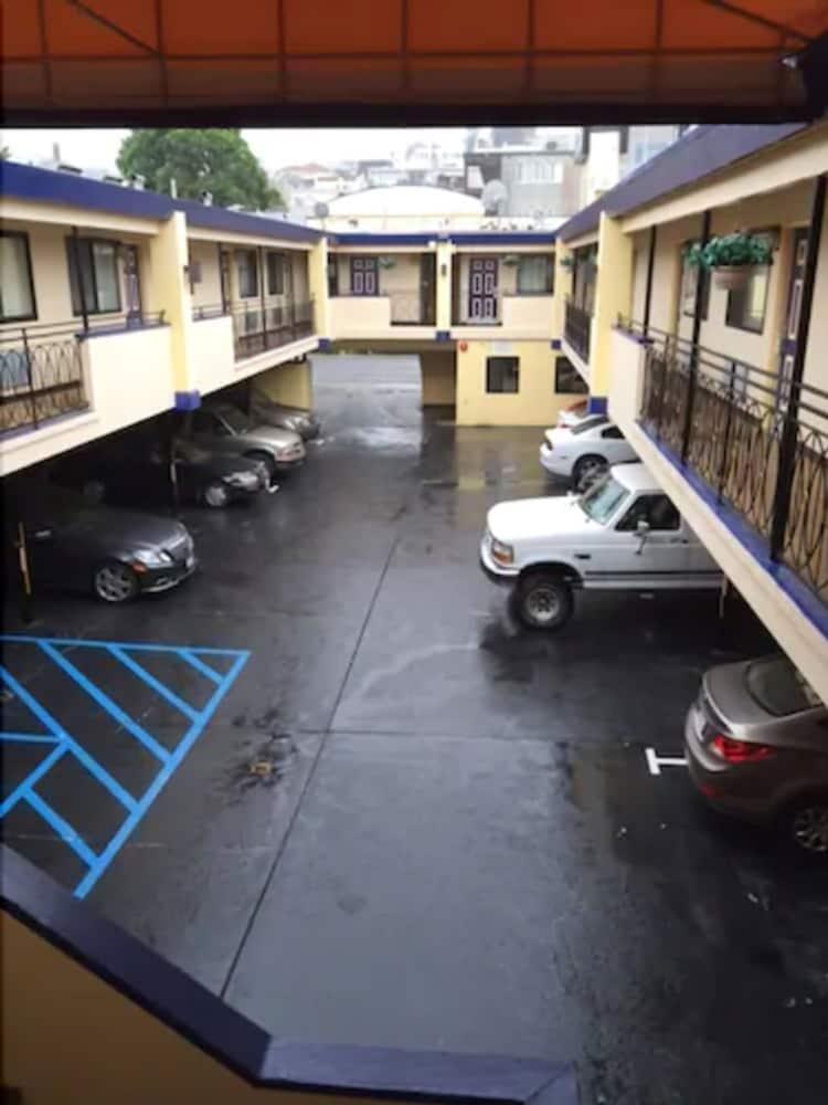 Days Inn San Francisco - Lombard Екстериор снимка