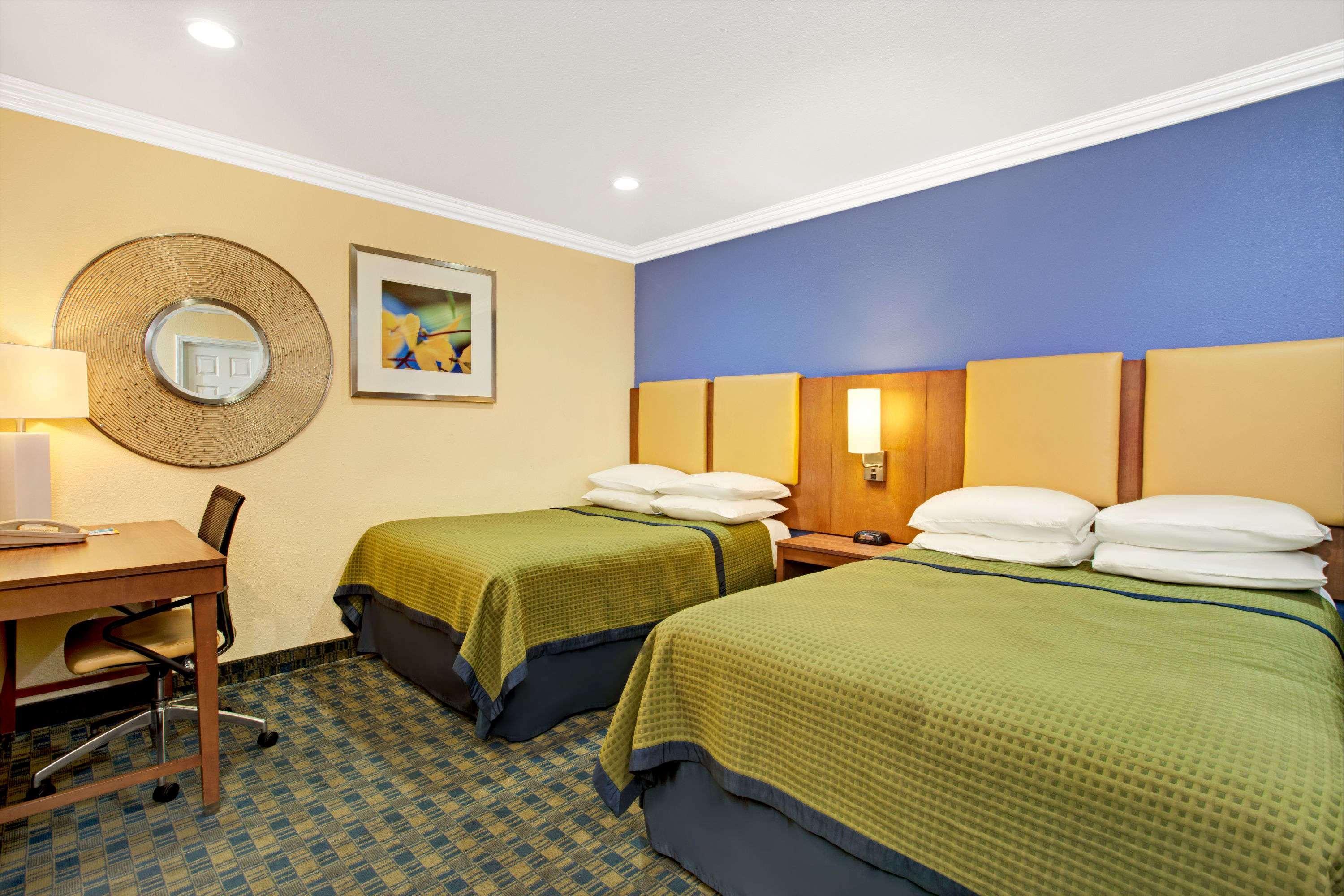 Days Inn San Francisco - Lombard Екстериор снимка